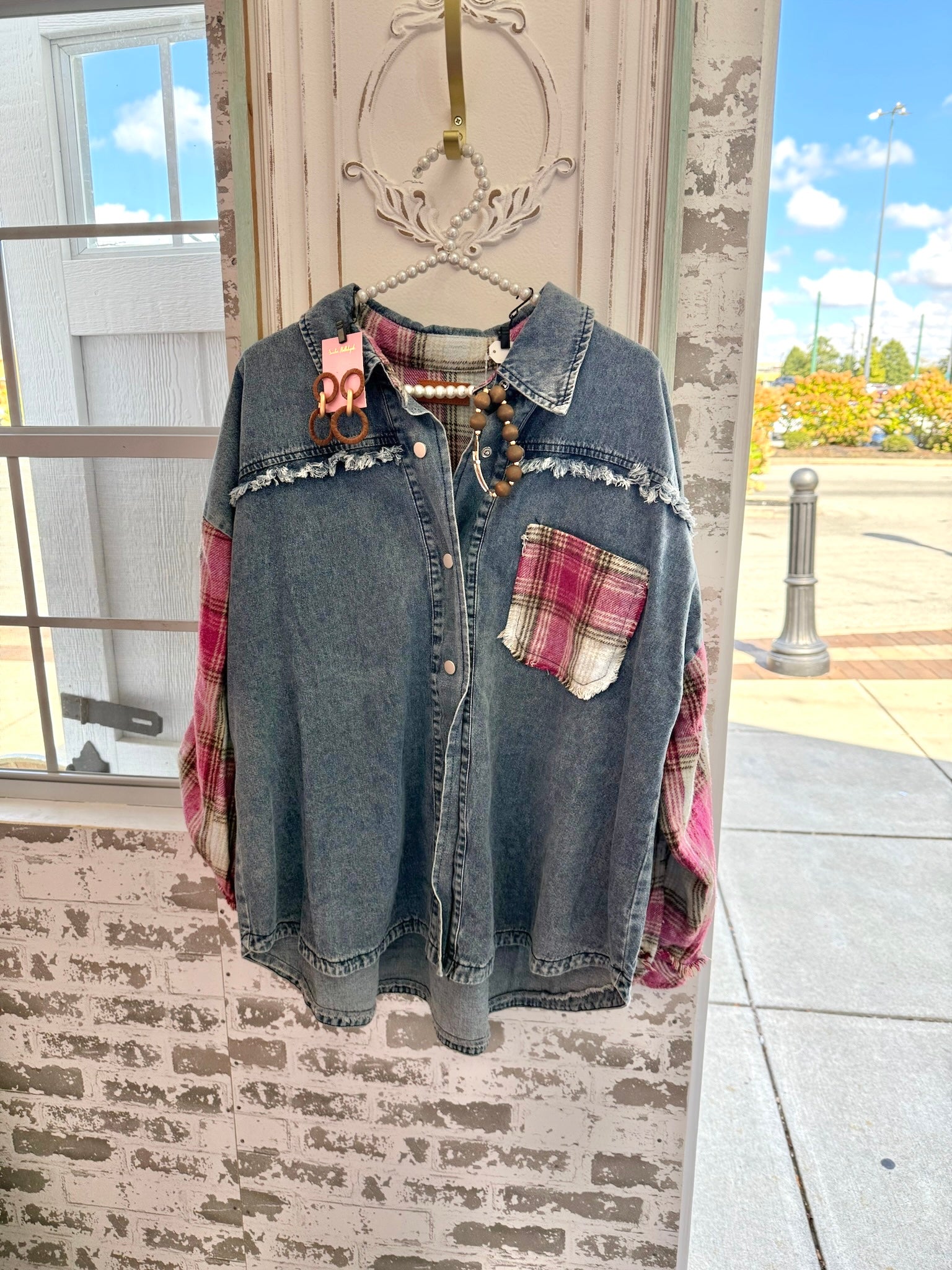 ✨CYBER MONDAY✨ Umgee denim & pink plaid shacket