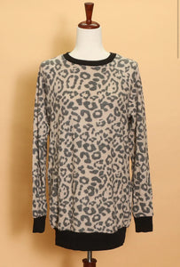 Leopard print sweatshirt