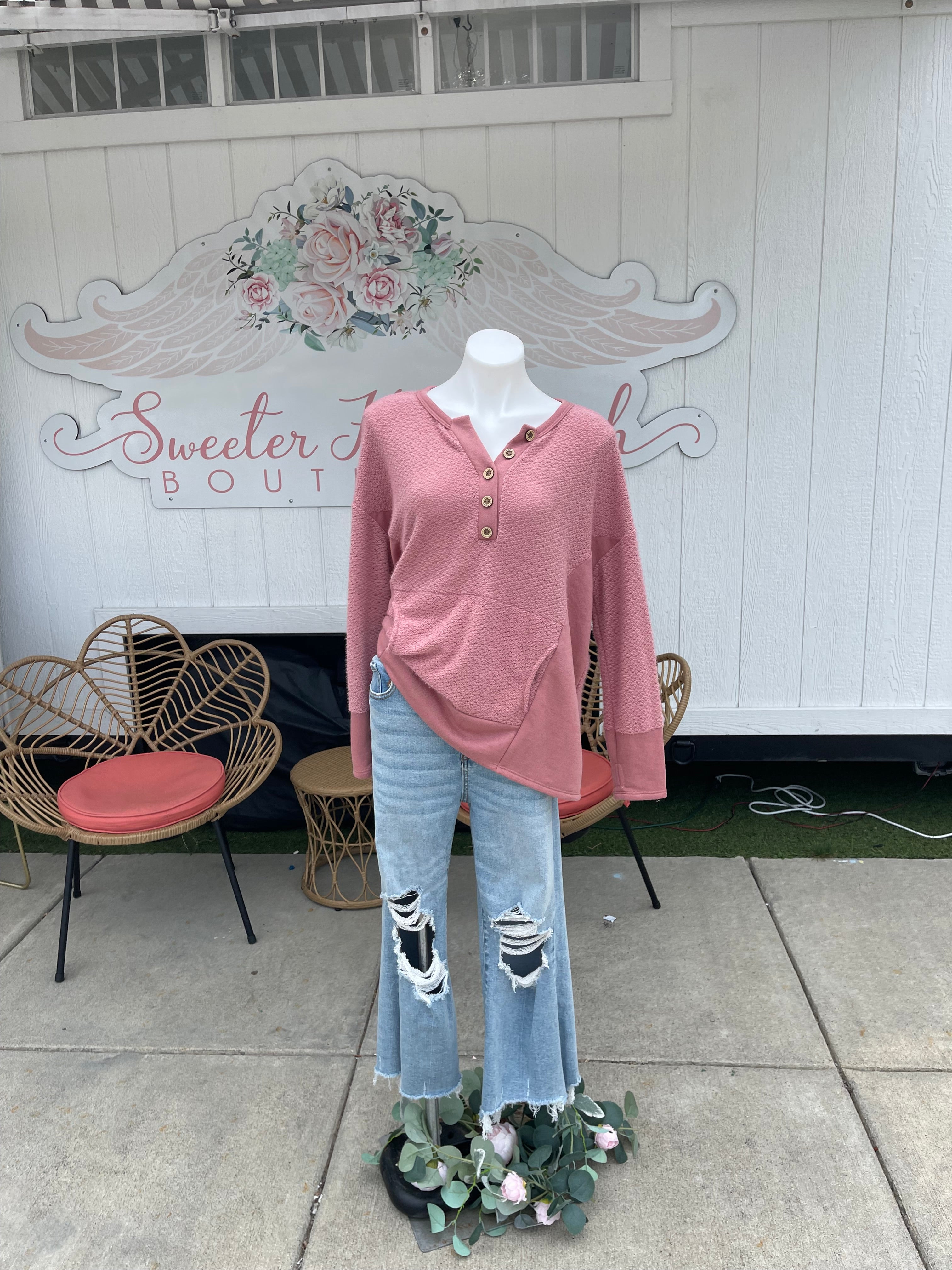 Bibi dusty rose pink kangaroo pocket textured top
