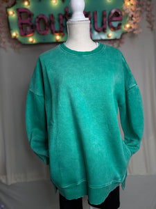 Zenana Kelly green acid wash pocket long sweatshirt w/ pockets