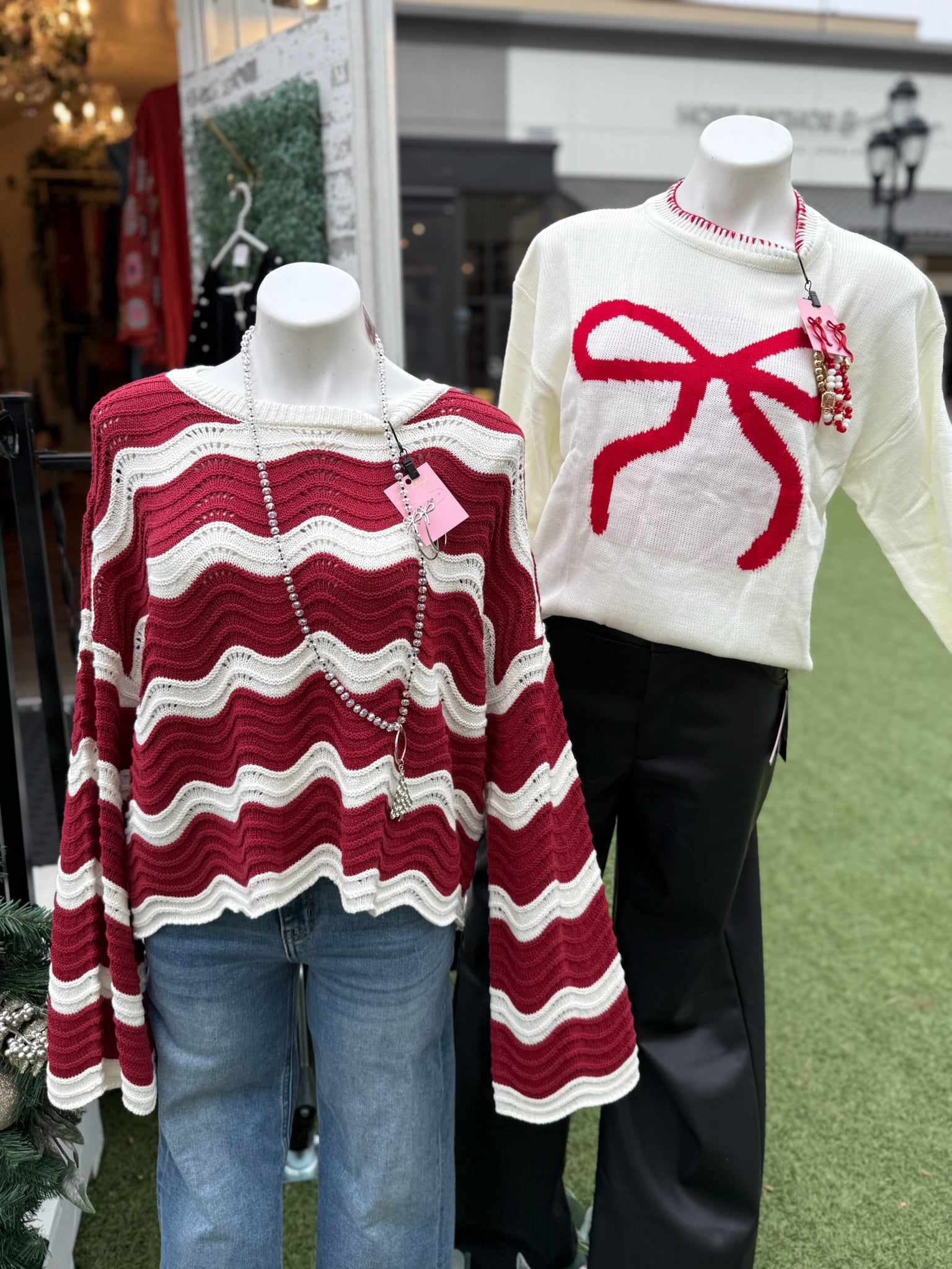 Red & white scalloped sweater