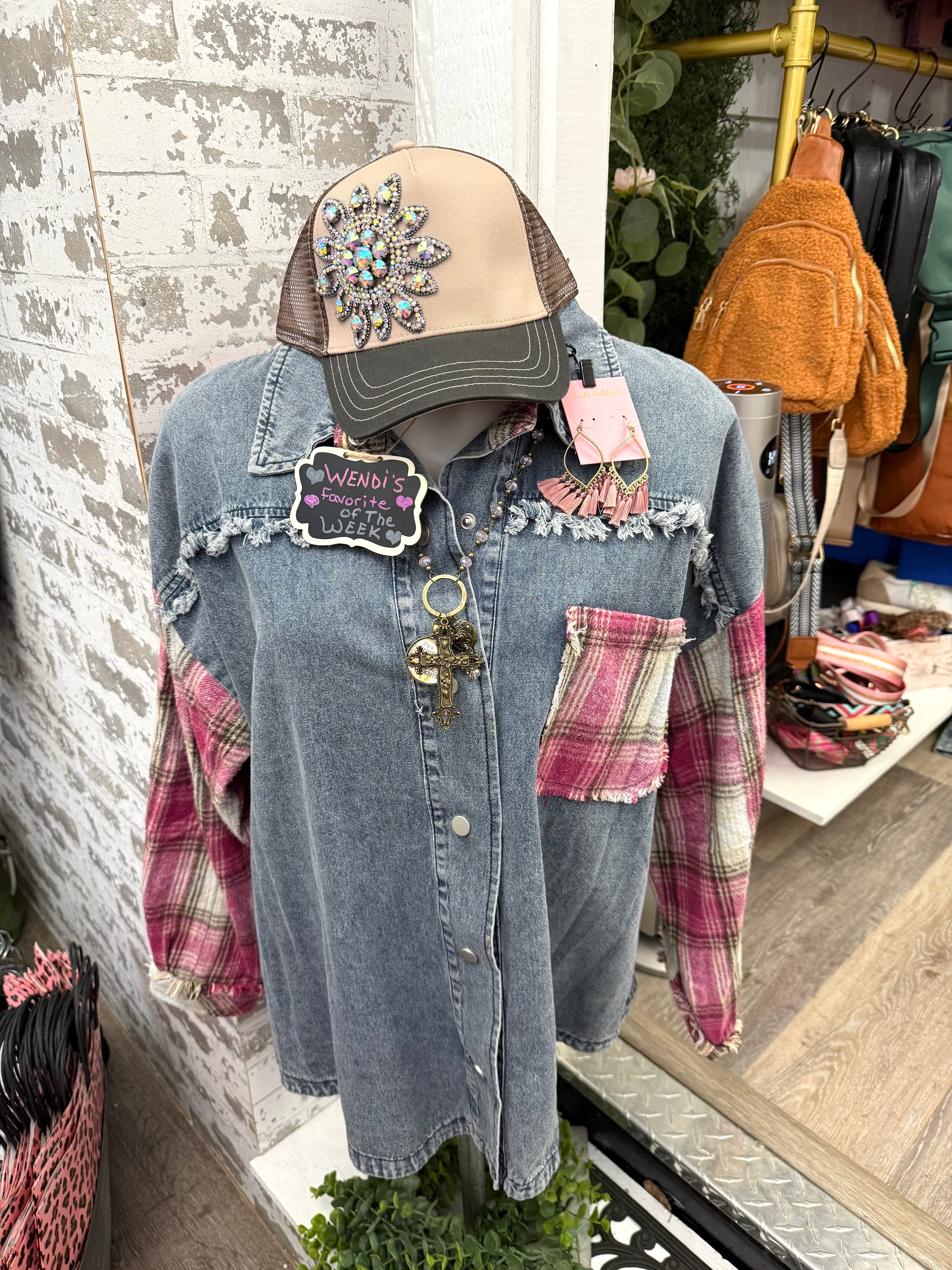 ✨CYBER MONDAY✨ Umgee denim & pink plaid shacket