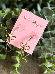 Gold bow hoop earrings