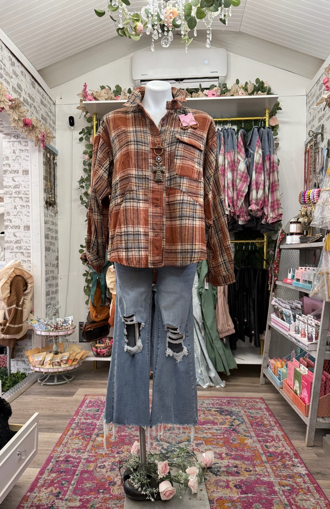 ✨CYBER MONDAY✨ Umgee rust plaid shacket