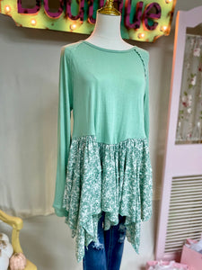 Easel sage green floral tiered top