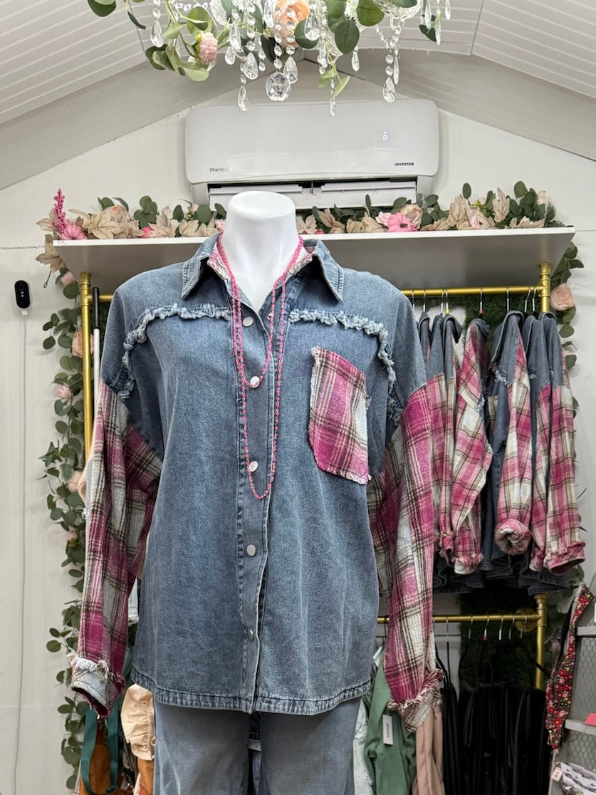 ✨CYBER MONDAY✨ Umgee denim & pink plaid shacket