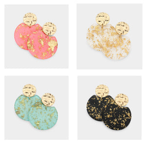 Gold flake round earrings